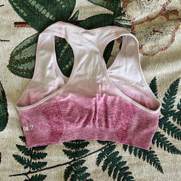 Set of 3 gymshark sports bras size L - Picture 3 of 10